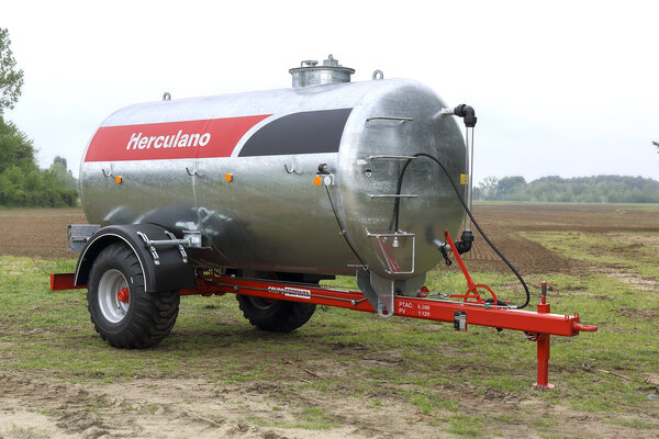 Tonne à eau RT 5000 (Herculnao)